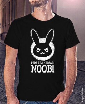 Camiseta Pede pra nerfar noob!